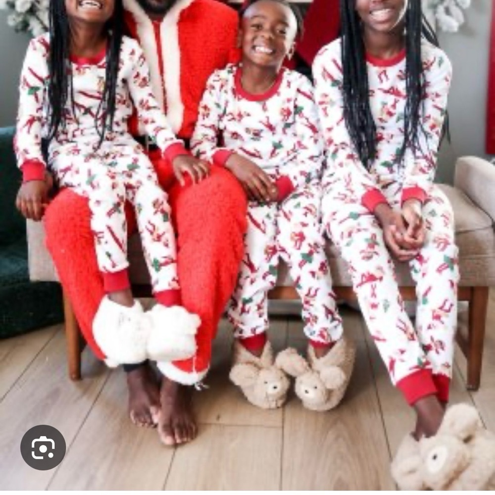 Pottery Barn Elf on the Shelf Adult Size 2 Piece Pajamas Sz Large